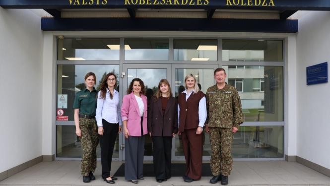 Valsts robežsardzes koledža uzņēma delegāciju no Moldovas foto