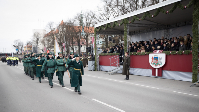 Militārajā parādē Valsts robežsardzi pārstāvēja  Valsts robežsardzes koledžas vienība