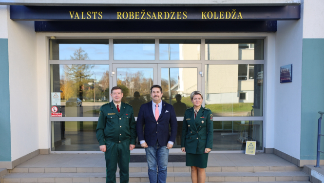 Iekšlietu ministrijas parlamentārais sekretārs darba vizītē apmeklēja Valsts robežsardzes koledžu
