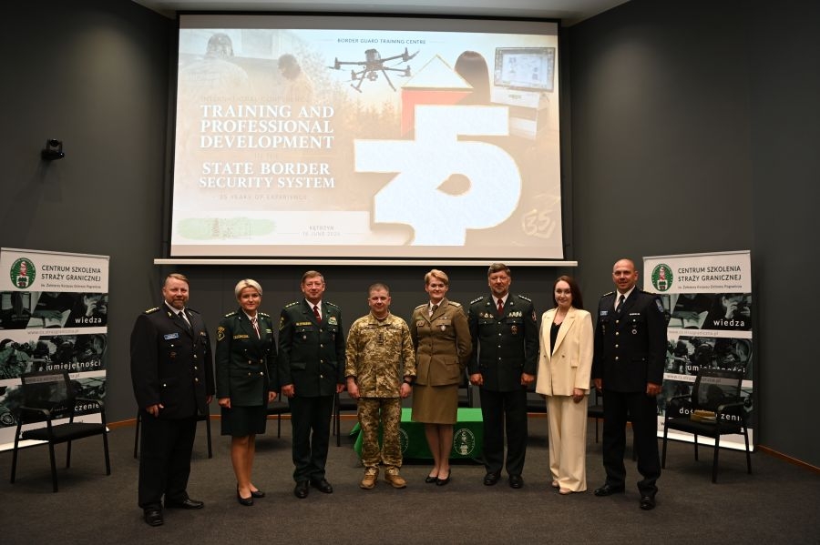 Valsts robežsardzes koledžu piedalījās konferencē Polijā foto