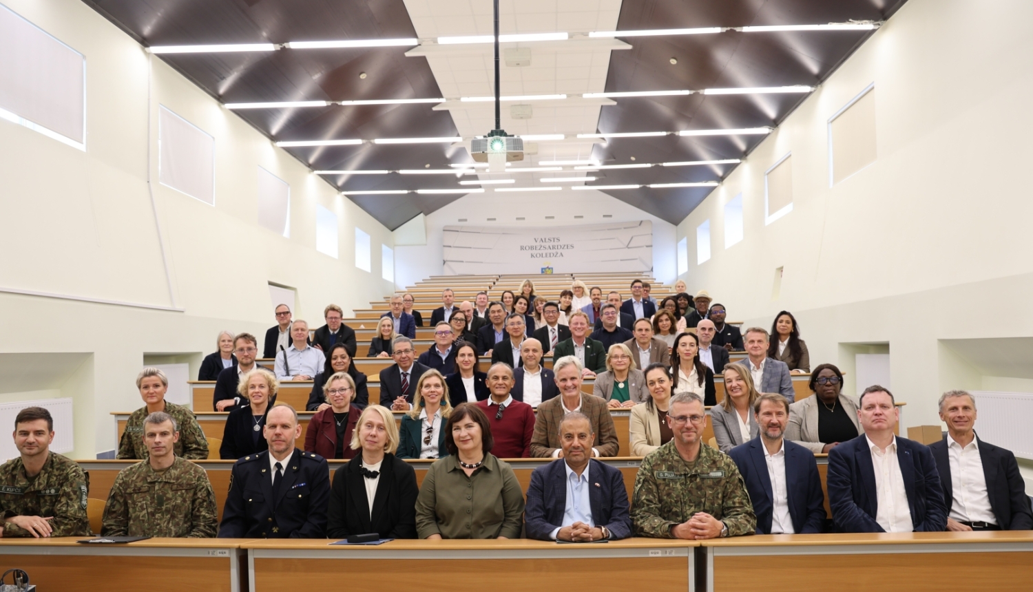 Valsts robežsardzes koledža uzņēma Ārvalstu diplomātisko misiju vadītājus foto