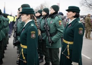 Militārajā parādē Valsts robežsardzi pārstāvēja  Valsts robežsardzes koledžas vienība