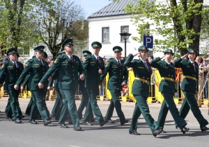 Valsts robežsardzi militārajā parādē pārstāvēja Valsts robežsardzes koledžas vienība Nr.5