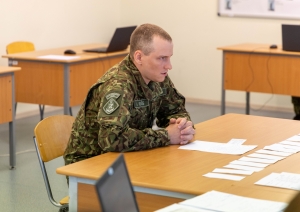Kvalifikācijas eksāmens foto