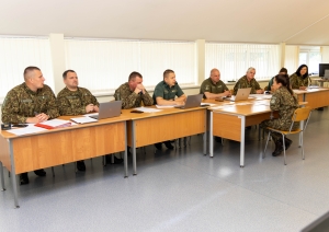 Kvalifikācijas eksāmens foto