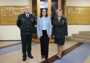 28.martā vizītes ietvaros Valsts robežsardzes koledžu apmeklēja Izraēlas vēstniece Latvijas Republikā Sandra Simoviča ar delegāciju.