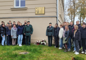 Valsts robežsardze piemin represētos robežsargus Indrā