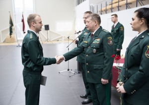 Valsts robežsardzes koledžu absolvē 18 jauni robežsargi