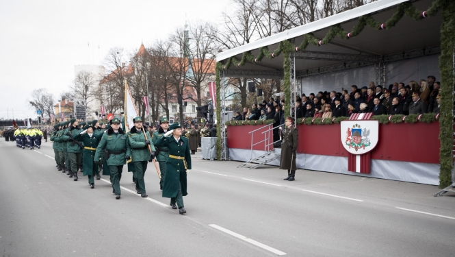 Militārajā parādē Valsts robežsardzi pārstāvēja  Valsts robežsardzes koledžas vienība