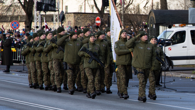 Valsts robežsardzes koledžas vienība piedalījās militārajā parādē Rīgā, 18.11.2025