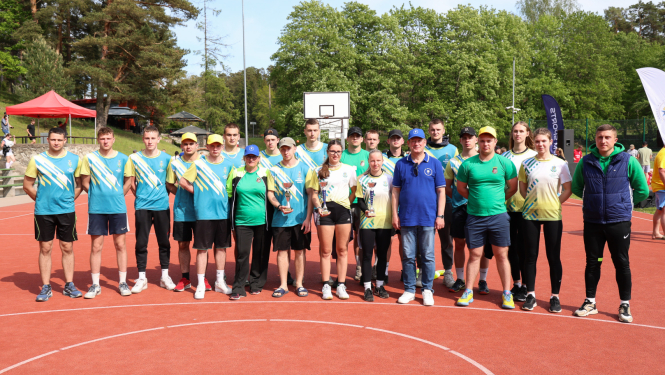 izvadītas sporta sezonas noslēguma sacensības Kandavā