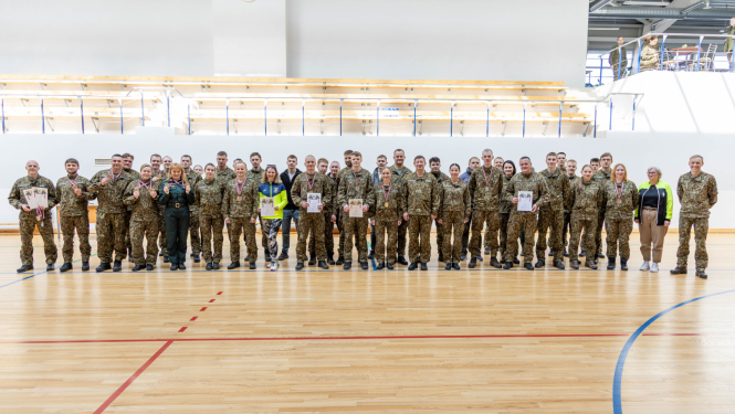 Valsts robežsardzes sacensības peldēšanā un dienesta trīscīņā