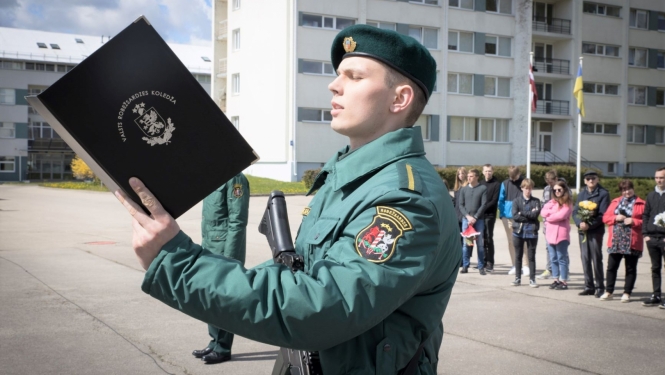 Topošie robežsargi solīja sargāt Latvijas valsti