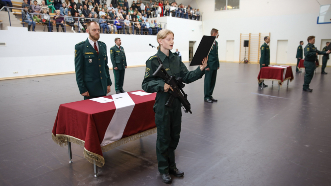 Zvērestu deva 61 jaunuzņemts robežsargs