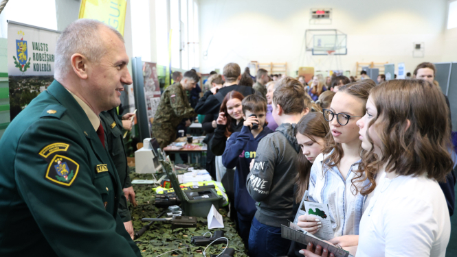 2026-02-04 informatīvā pasākuma afišas foto