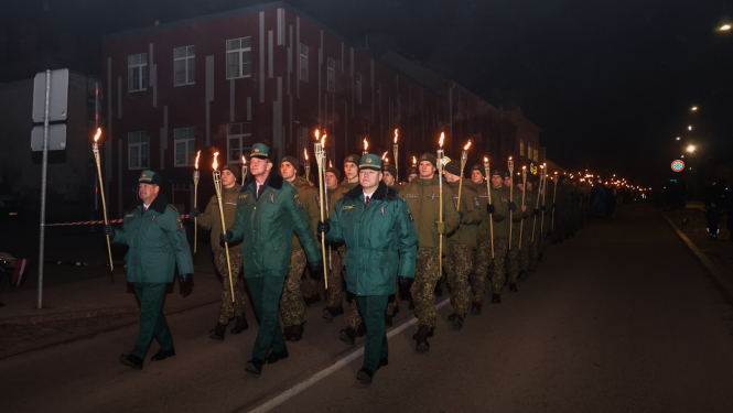 Valsts robežsardzes koledžas personāls, kadeti un mācībspēki Lāčplēša dienas piemiņas pasākumos Rēzeknē