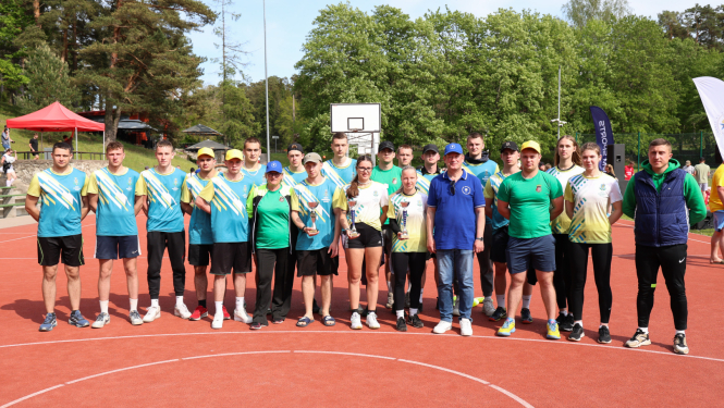 izvadītas sporta sezonas noslēguma sacensības Kandavā