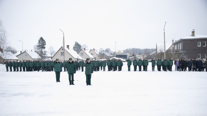 Valsts robežsardzes koledžas personāls vienojās klusuma brīdī