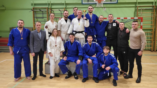 Valsts robežsardzes komanda ieguva godalgoto 2.vietu tuvcīņas sacensībās