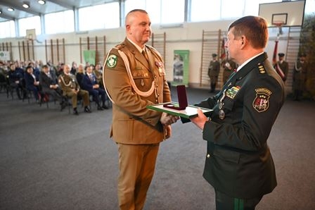 Valsts robežsardzes koledžas direktors pulkvedis Mariks Petrušins darba vizītē Polijas Republikas Robežsardzes mācību centrā