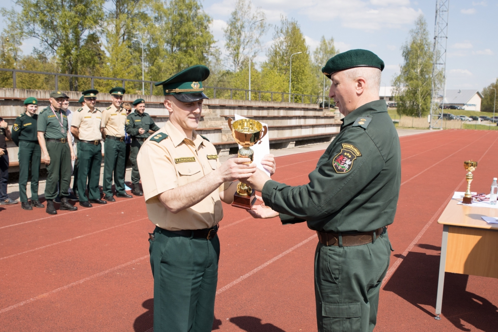 Valsts robežsardzes čempionāta sacensībās peldēšanā un dienesta trīscīņā