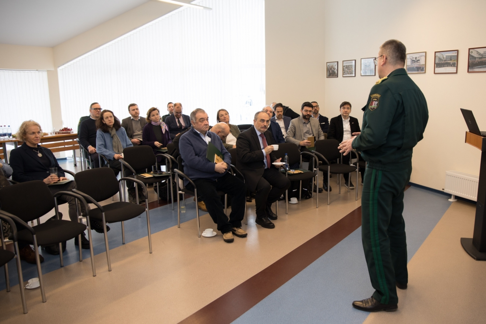 Ārvalstu pārstāvniecību delegācijas ciemojās Valsts robežsardzes koledžā Nr.2