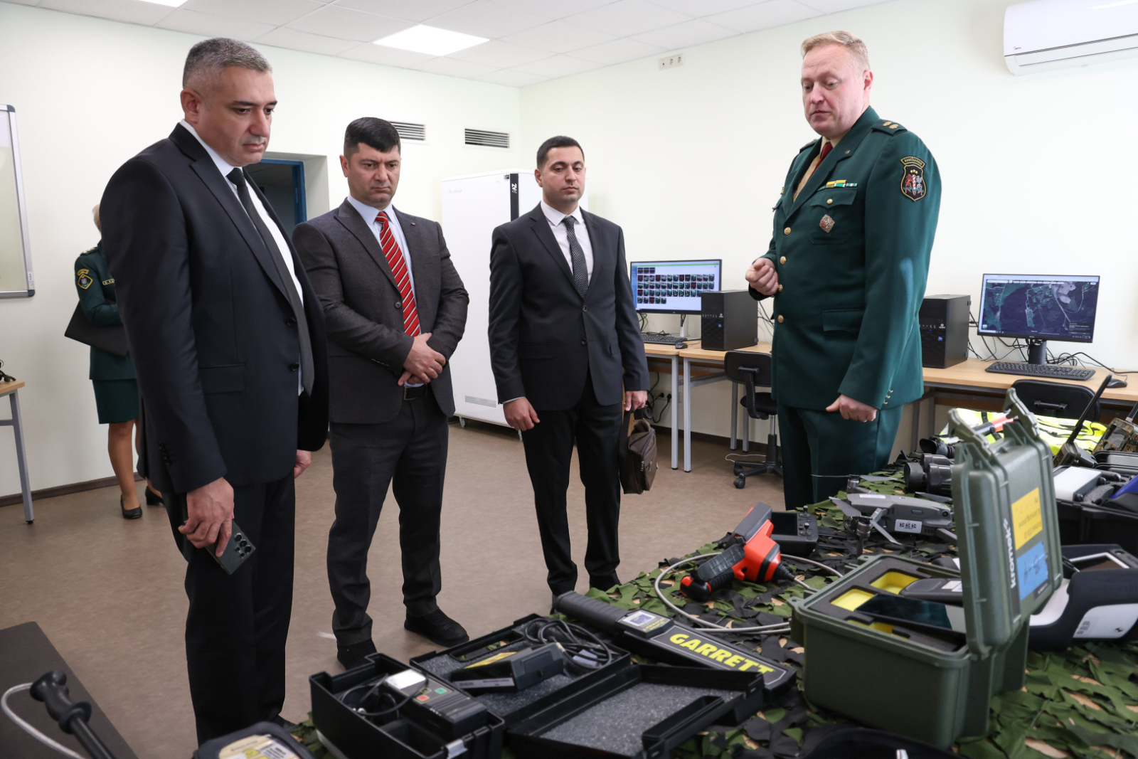 Valsts robežsardzes koledžā viesojās delegācija no Azerbaidžānas