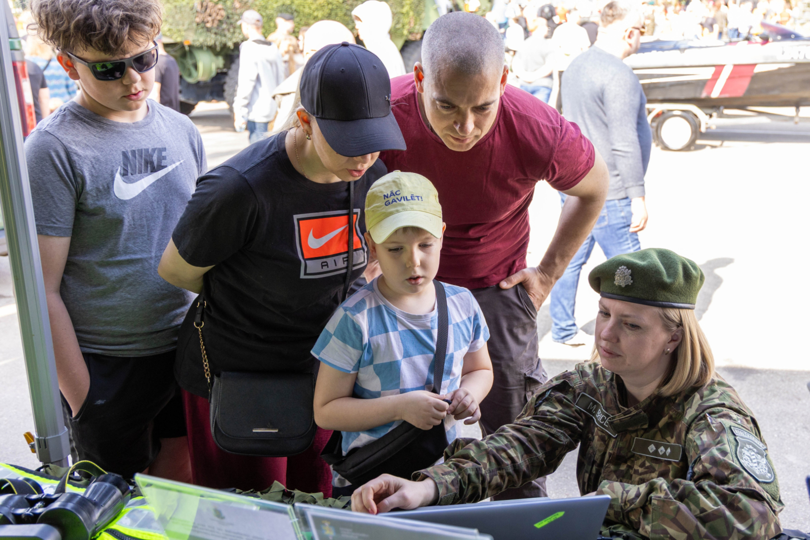 Norisinājās Nacionālo bruņoto spēku militārā parāde