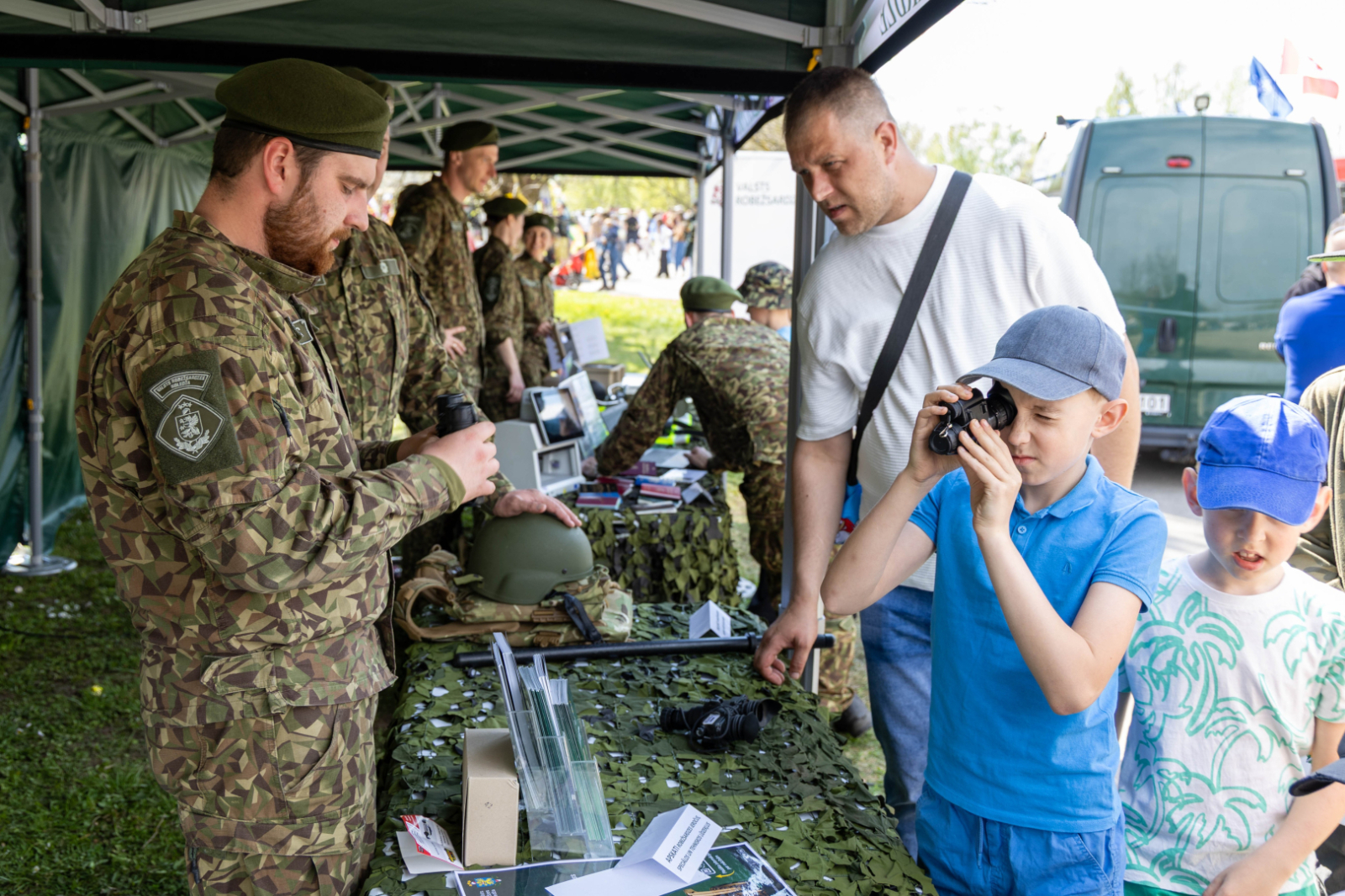 Norisinājās Nacionālo bruņoto spēku militārā parāde