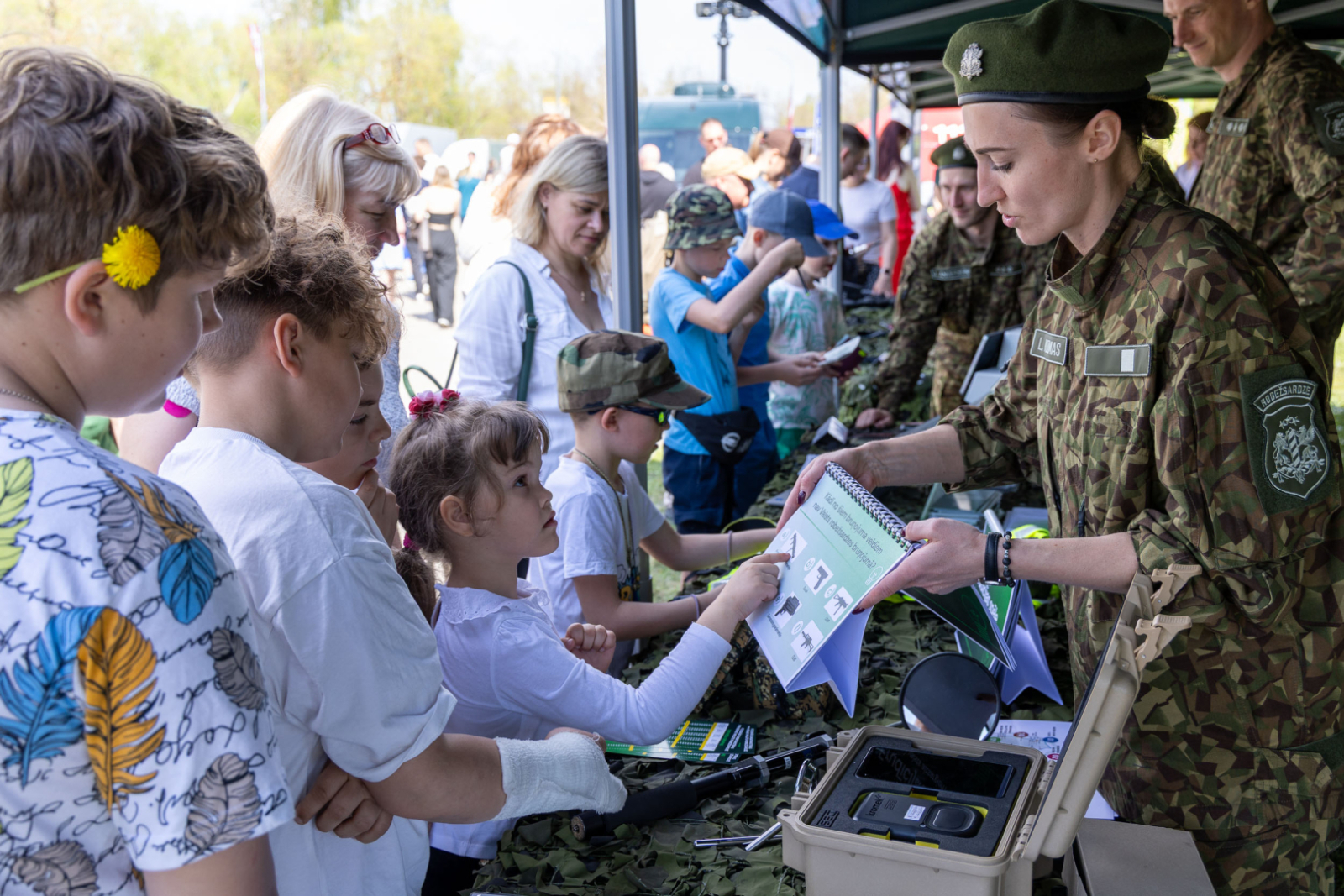 Norisinājās Nacionālo bruņoto spēku militārā parāde
