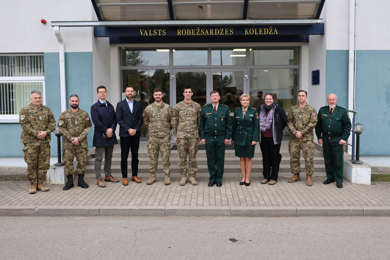 Valsts robežsardzes koledžā viesojās delegācija no Kanādas