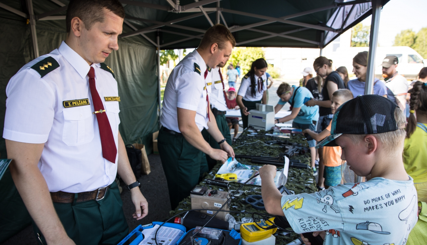 Robežsargu tematiskā telts Valsts policijas organizētajā pasākumā "Esi zinošs, esi drošs"