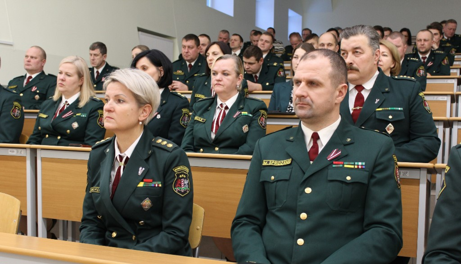 Svinīgajā sanāksmē pulcējās Valsts robežsardzes koledžas personāls