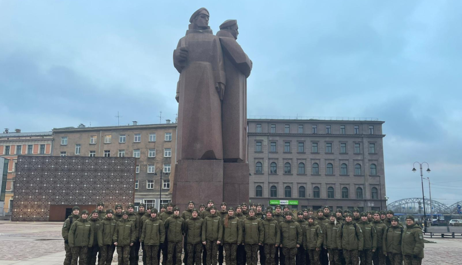 Valsts robežsardzes koledžas Profesionālās izglītības dienesta kadeti 2025. gada 16. un 18. decembrī apmeklēja Latvijas Okupācijas muzeja ekspozīciju Rīgā