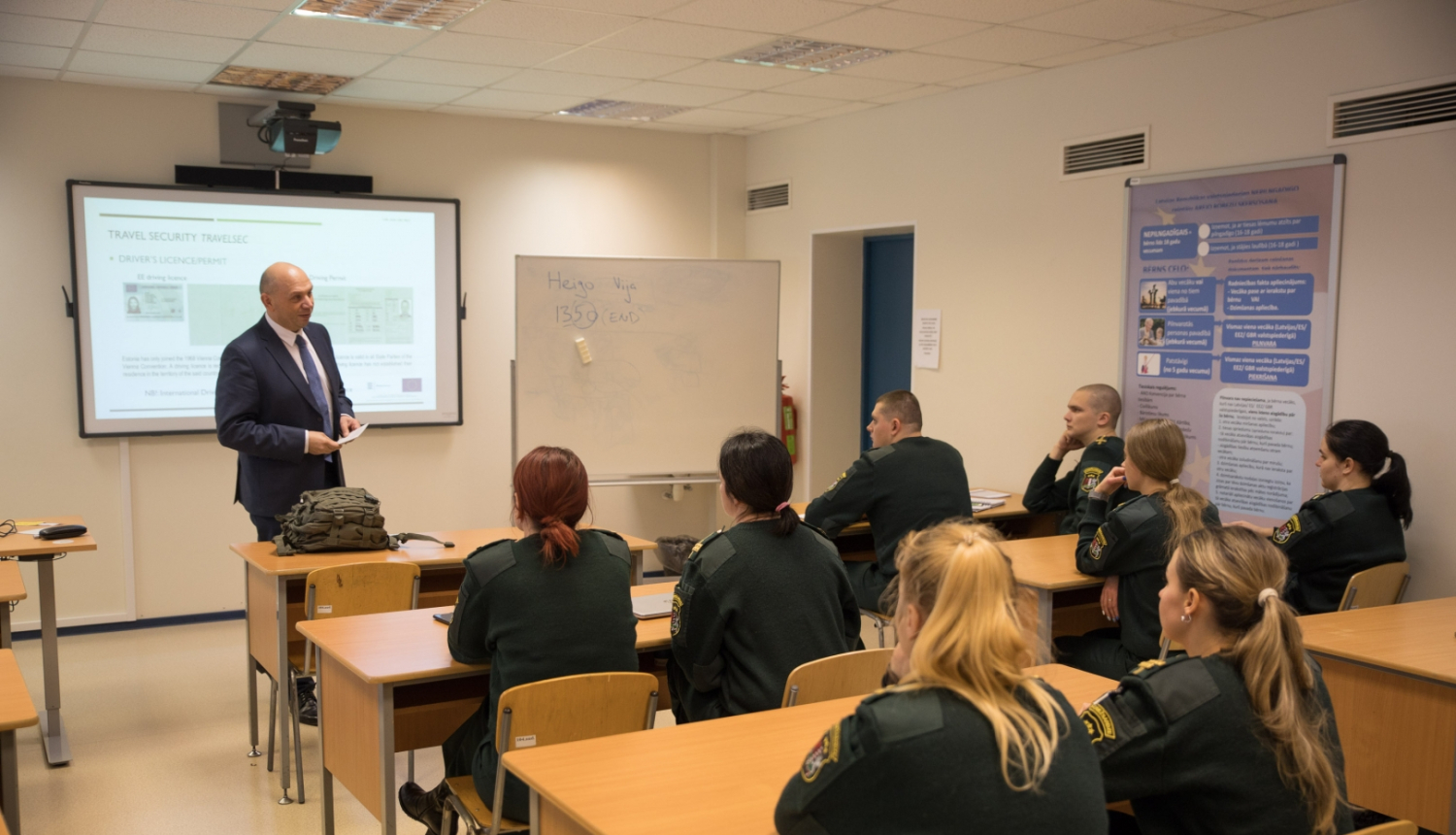 Igauņi projekta ietvaros viesojās Valsts robežsardzes koledžā