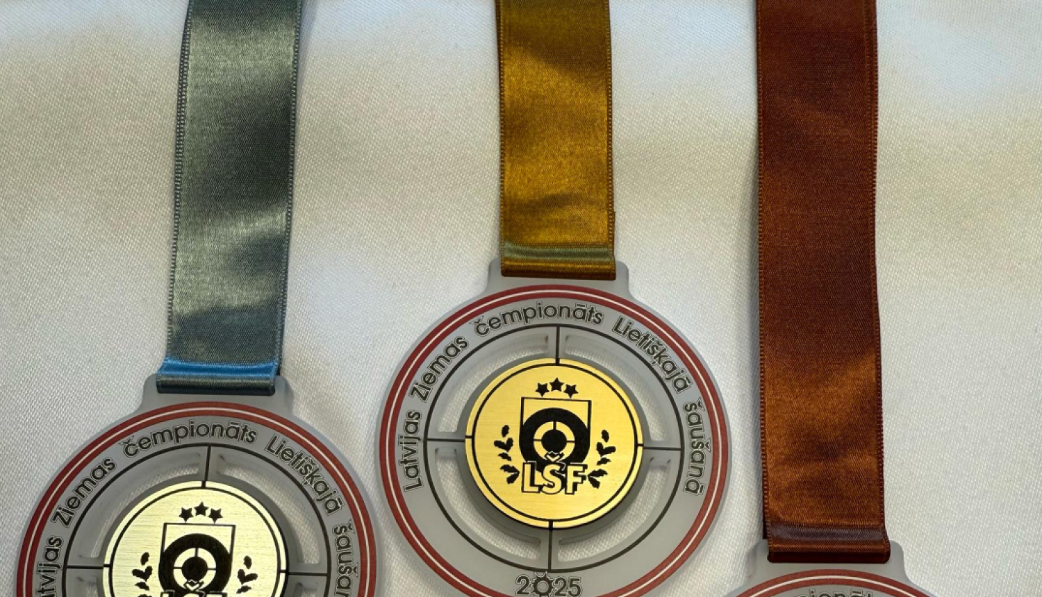 Latvijas ziemas čempionāta lietišķajā šaušanā medaļas