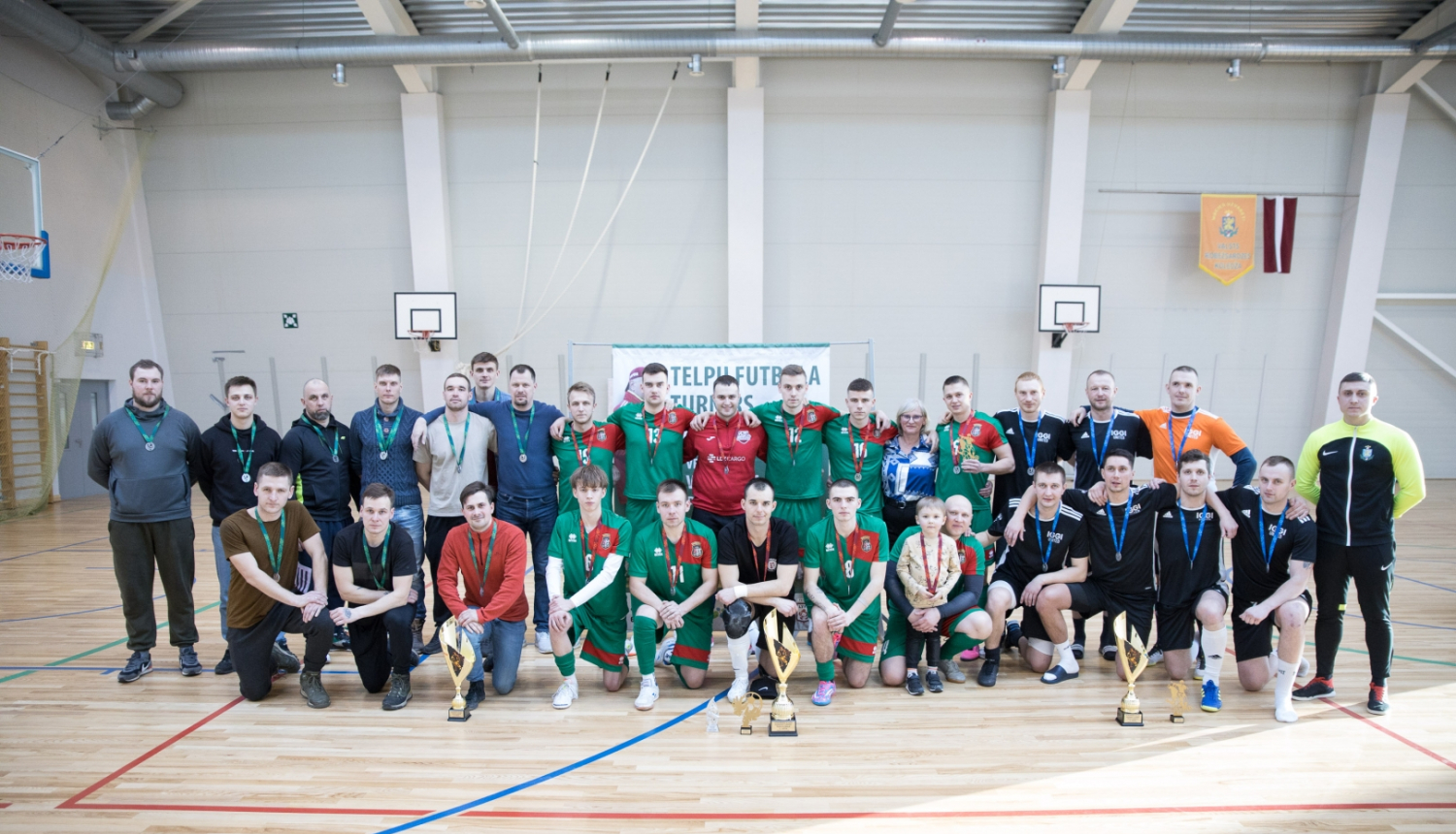 Vladimira Klosa piemiņas turnīrs pulcēja futbola komandas Nr.19