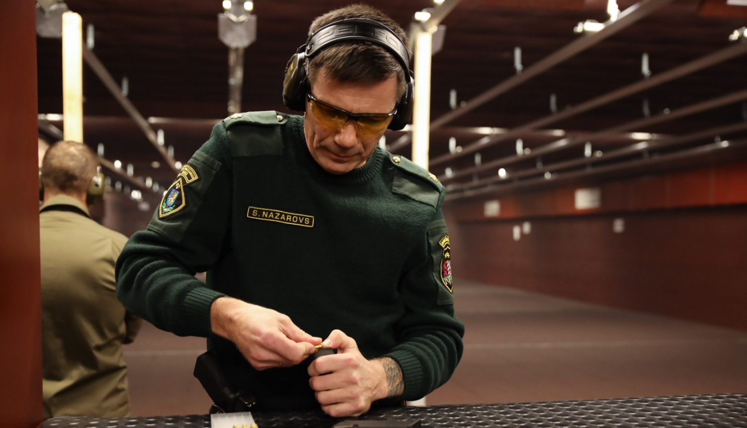 Robežsargi mērojās spēkiem šaušanas sacensībās Nr.3