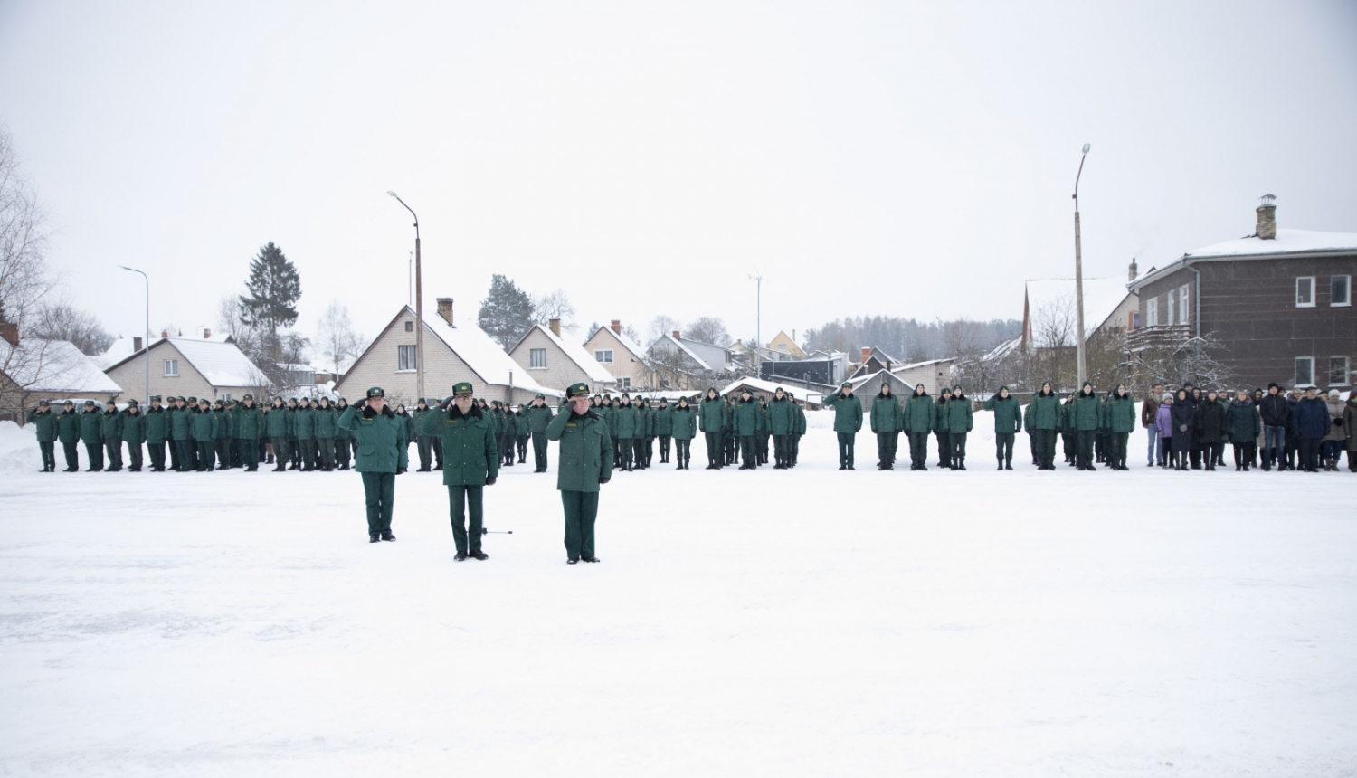 Valsts robežsardzes koledžas personāls vienojās klusuma brīdī