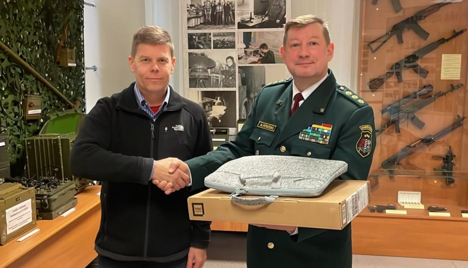 Valsts robežsardzes koledža saņēma dāvinājumu
