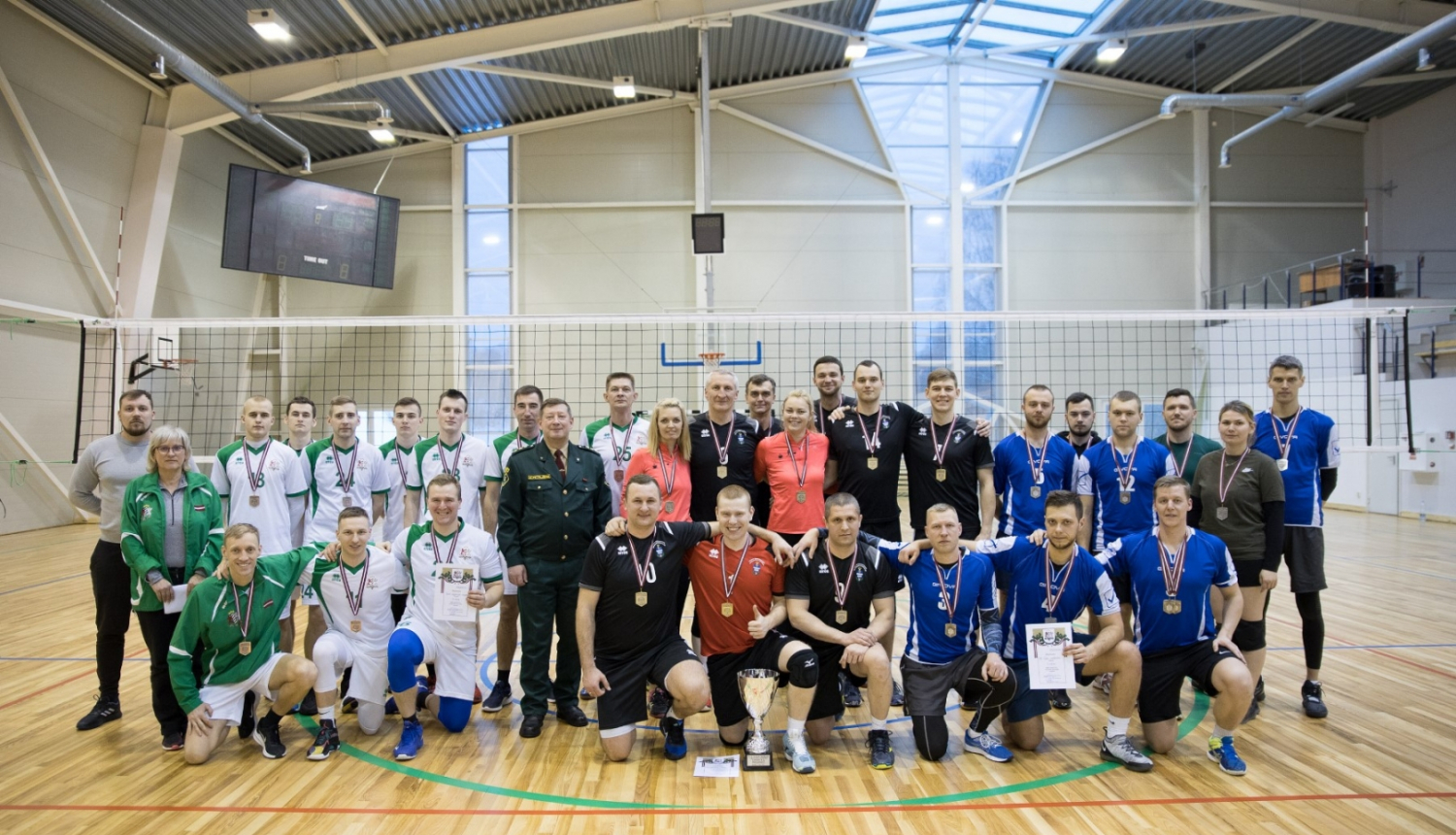 Valsts robežsardzes Daugavpils pārvaldes volejbolisti izcīna uzvaru volejbolā