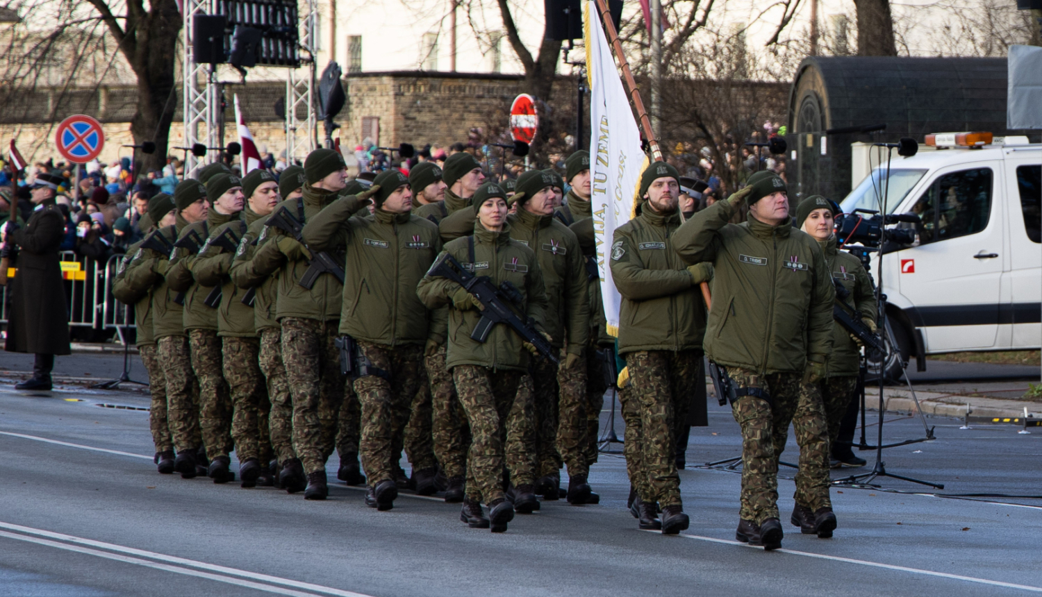 Valsts robežsardzes koledžas vienība piedalījās militārajā parādē Rīgā, 18.11.2025