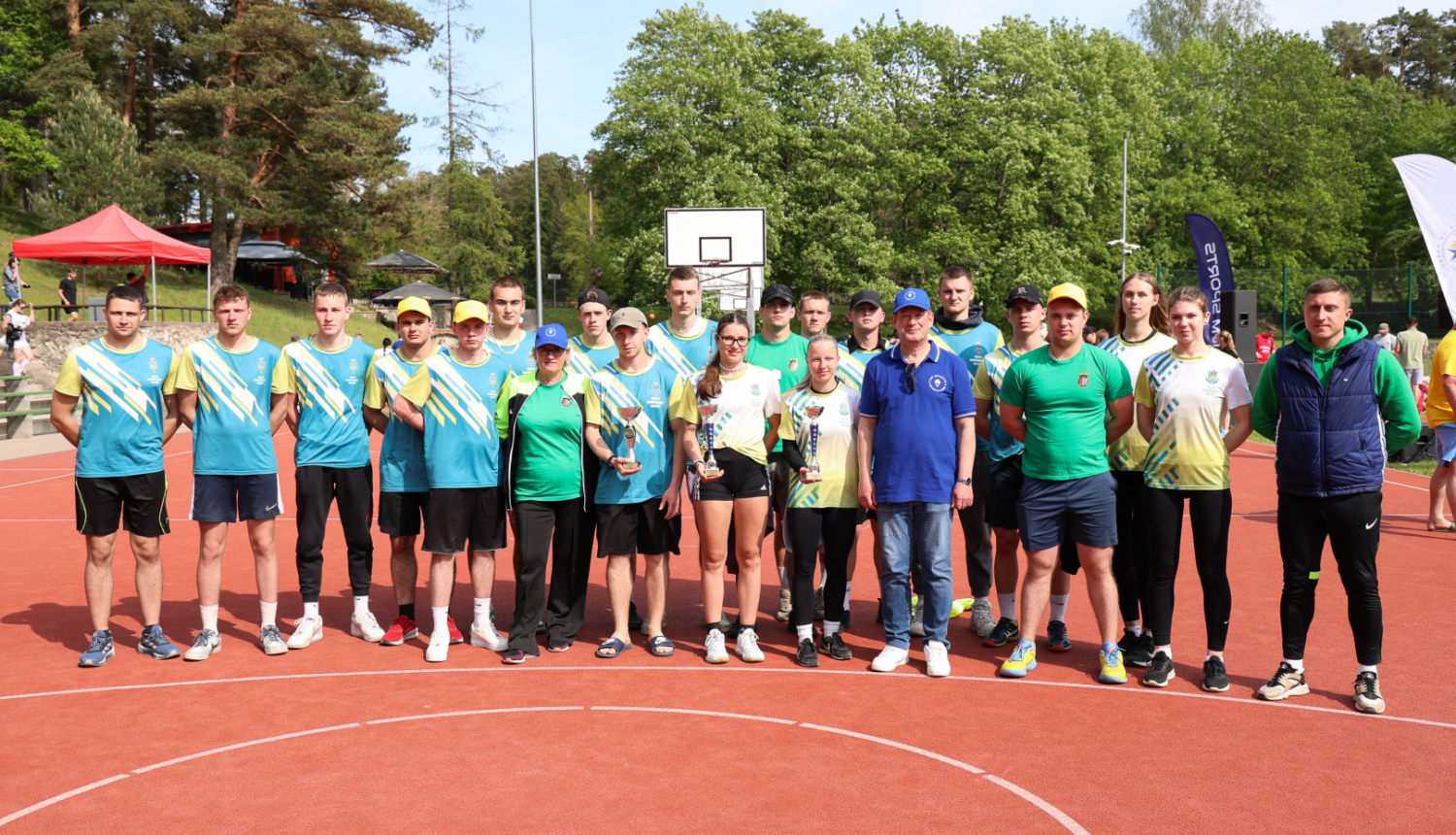 izvadītas sporta sezonas noslēguma sacensības Kandavā