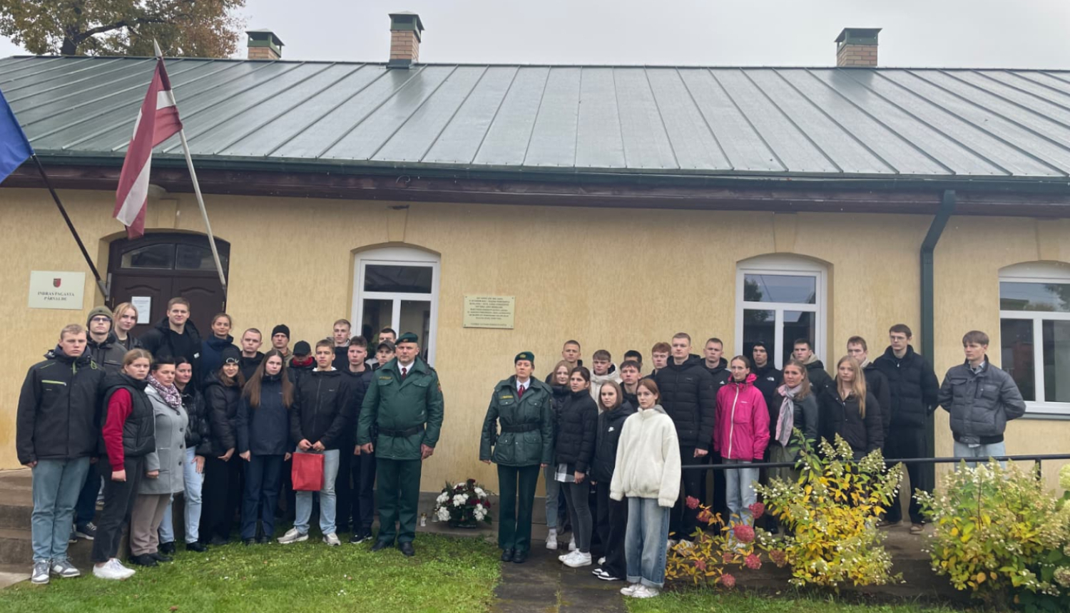 Valsts robežsardze piemin represētos robežsargus Indrā