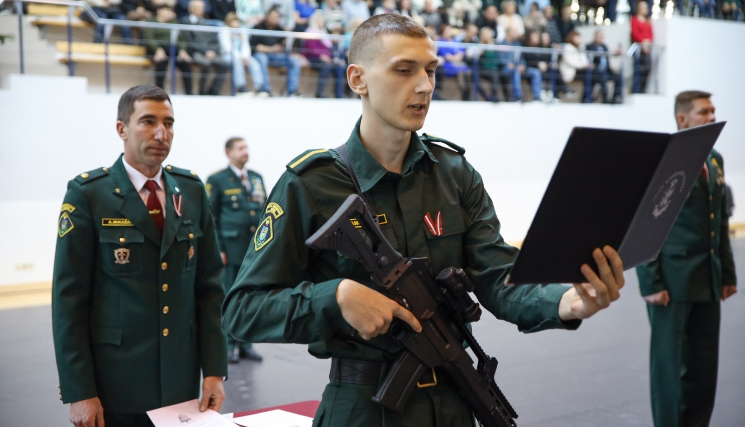 Valsts robežsardzes koledžas kadeti deva zvērestu Nr.9