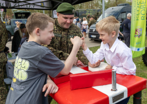 Norisinājās Nacionālo bruņoto spēku militārā parāde